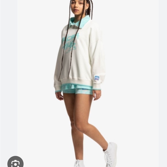 Quiksilver x Stranger Things Lenora Hills Half-Zip Sweatshirt - Picture 1 of 11